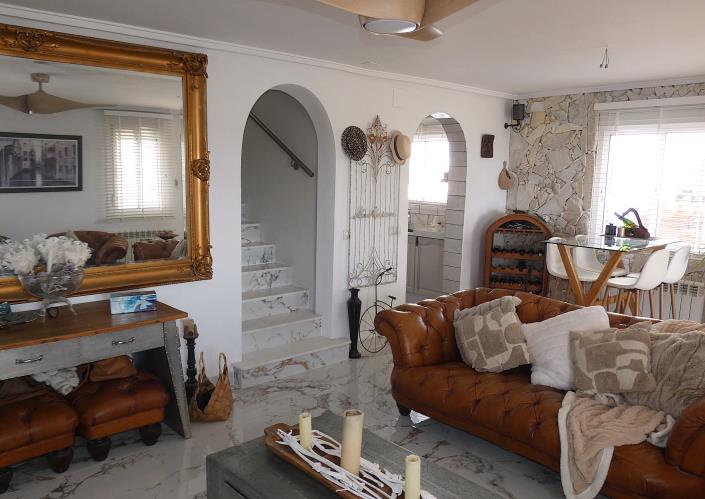 Image No.13-3 Bed Villa / Detached for sale