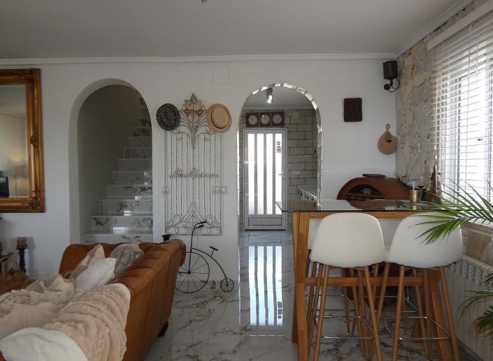 Image No.17-3 Bed Villa / Detached for sale