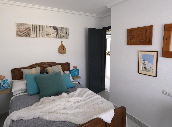 Image No.30-3 Bed Villa / Detached for sale