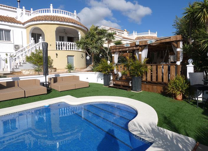 Image No.41-3 Bed Villa / Detached for sale