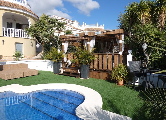 Image No.52-3 Bed Villa / Detached for sale