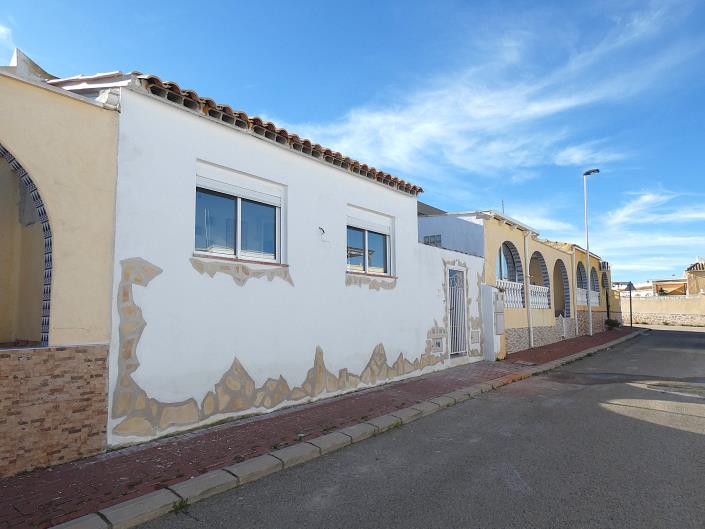 Image No.33-2 Bed House/Villa for sale