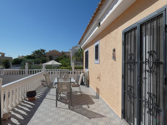 Image No.36-2 Bed Villa / Detached for sale