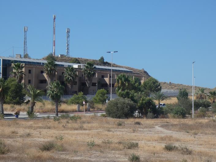 Image No.44-2 Bed Villa / Detached for sale