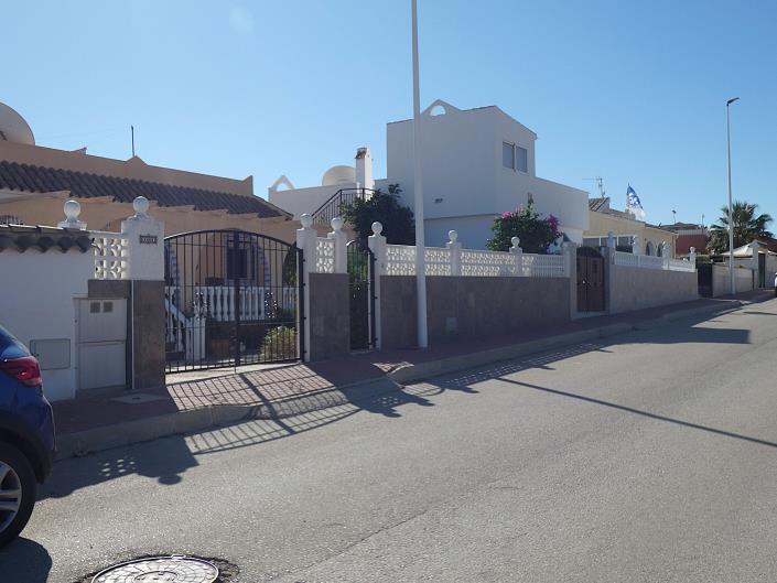 Image No.60-2 Bed Villa / Detached for sale