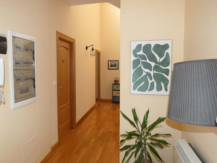 Image No.16-4 Bed Country Property for sale