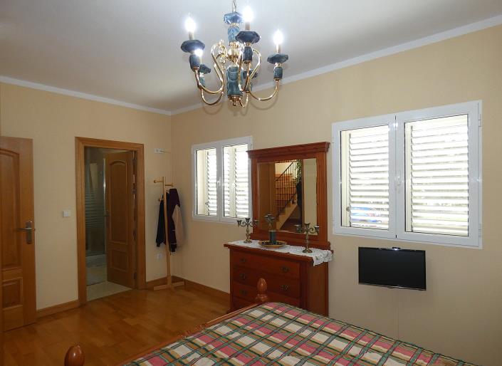 Image No.20-4 Bed Country Property for sale