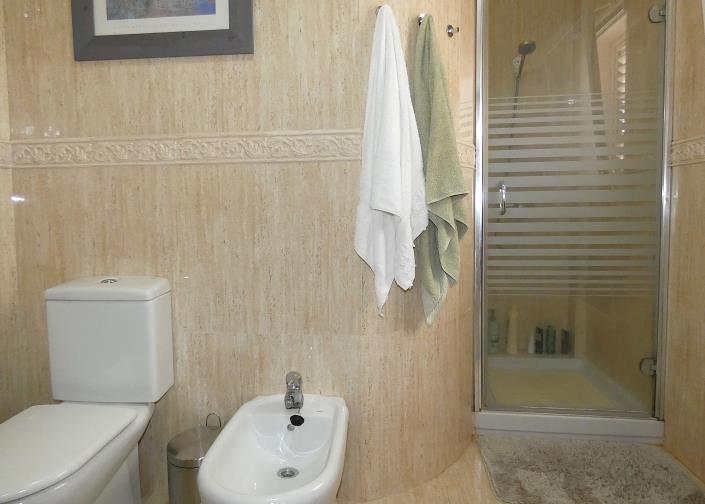 Image No.21-4 Bed Country Property for sale