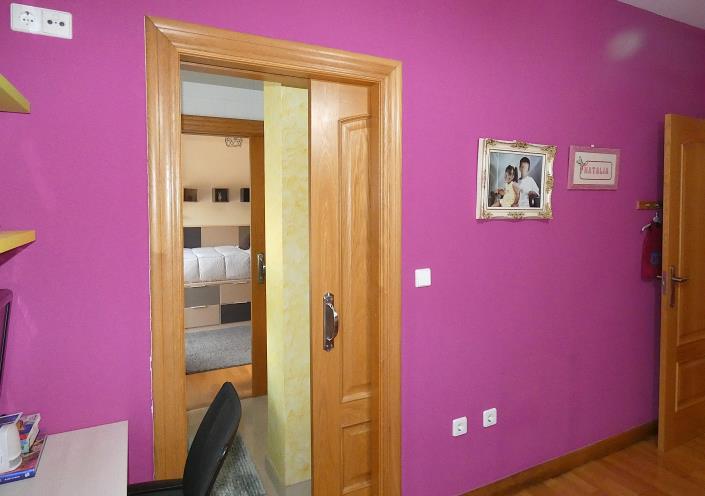 Image No.27-4 Bed Country Property for sale