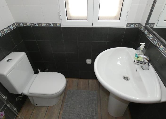 Image No.38-4 Bed Country Property for sale