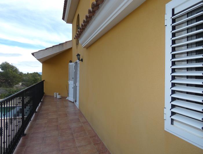 Image No.41-4 Bed Country Property for sale