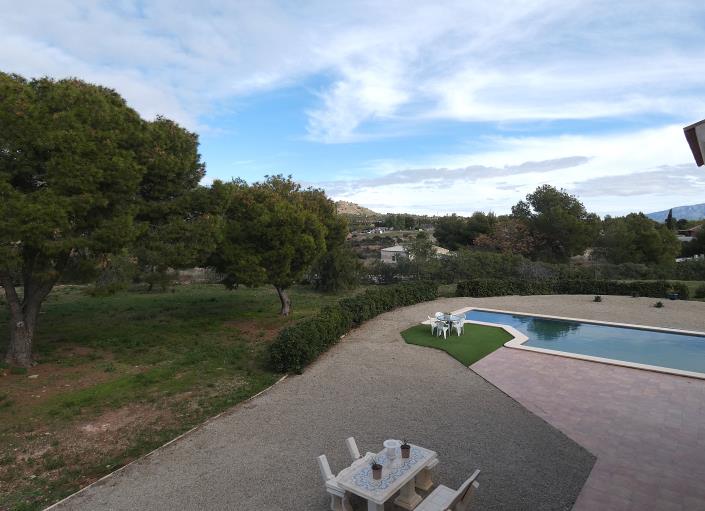 Image No.43-4 Bed Country Property for sale