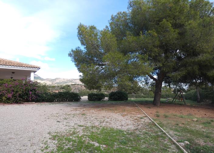 Image No.59-4 Bed Country Property for sale