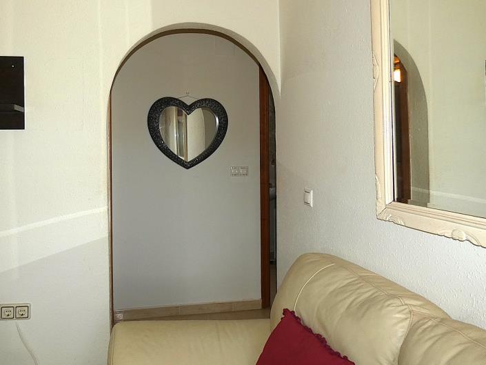 Image No.16-4 Bed Villa / Detached for sale