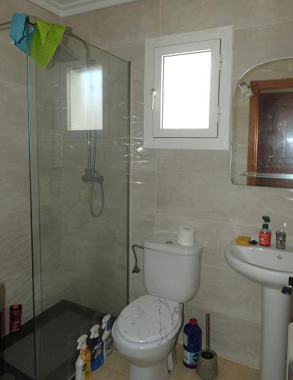 Image No.19-4 Bed Villa / Detached for sale