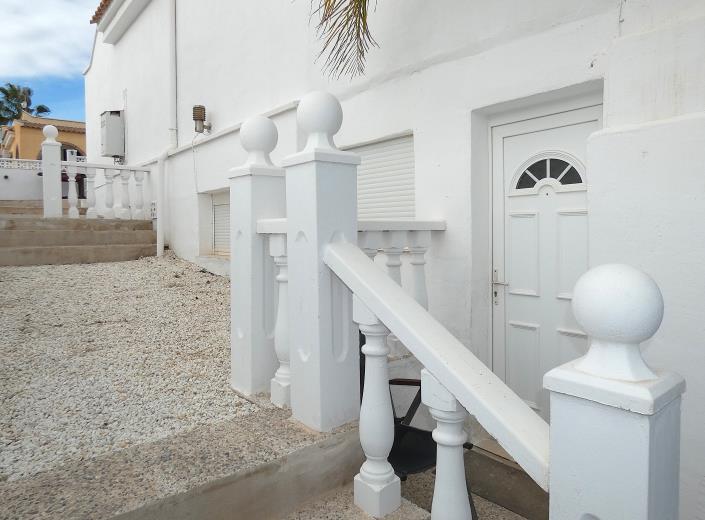 Image No.43-4 Bed Villa / Detached for sale