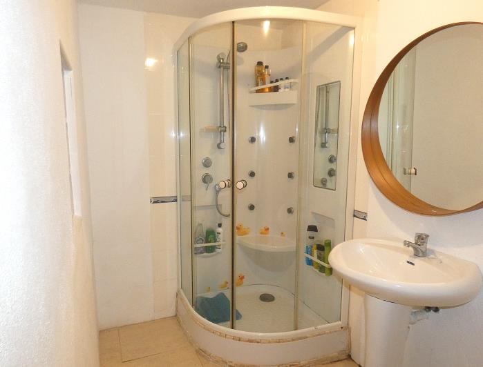 Image No.51-4 Bed Villa / Detached for sale