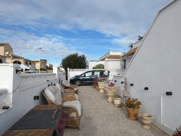 Image No.56-4 Bed Villa / Detached for sale