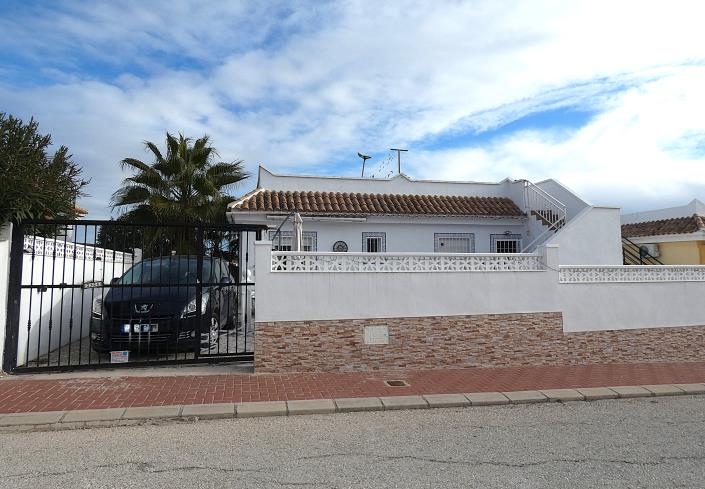 Image No.57-4 Bed Villa / Detached for sale