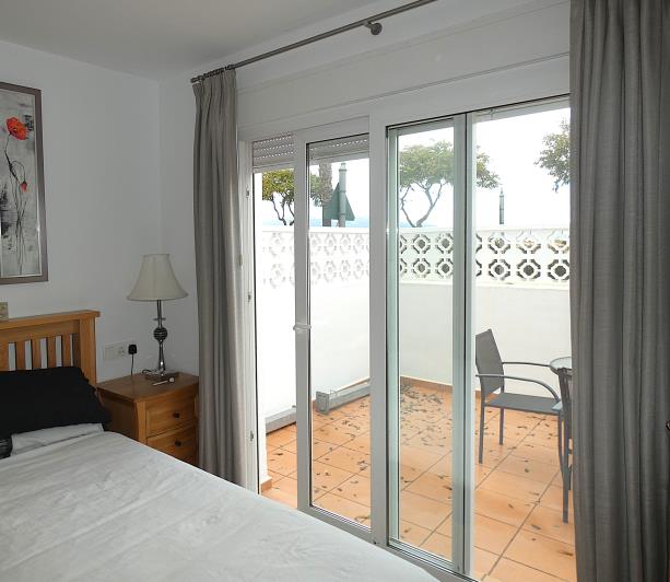 Image No.29-3 Bed Apartment for sale