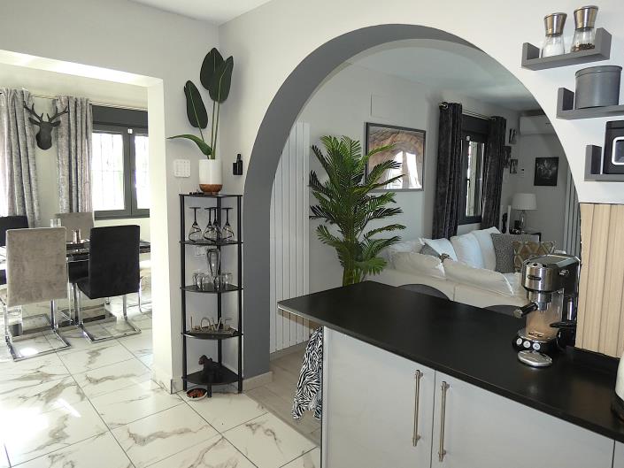 Image No.3-3 Bed Villa / Detached for sale