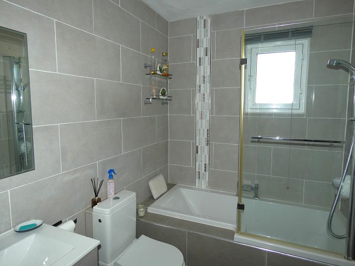 Image No.25-3 Bed Villa / Detached for sale