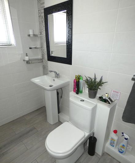 Image No.42-3 Bed Villa / Detached for sale