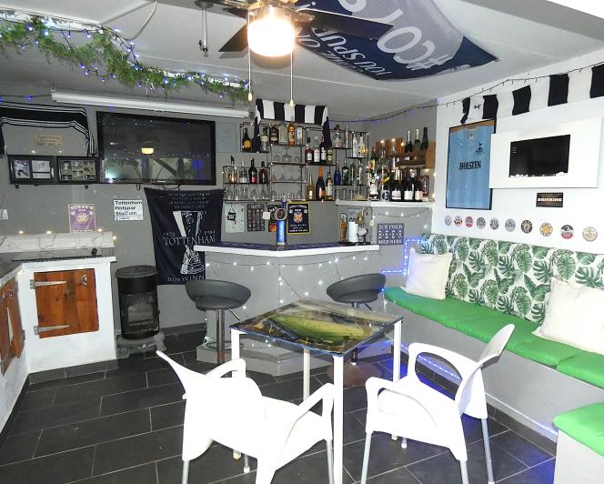 Image No.54-3 Bed Villa / Detached for sale