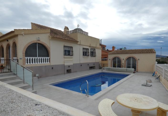 Image No.3-2 Bed Villa / Detached for sale