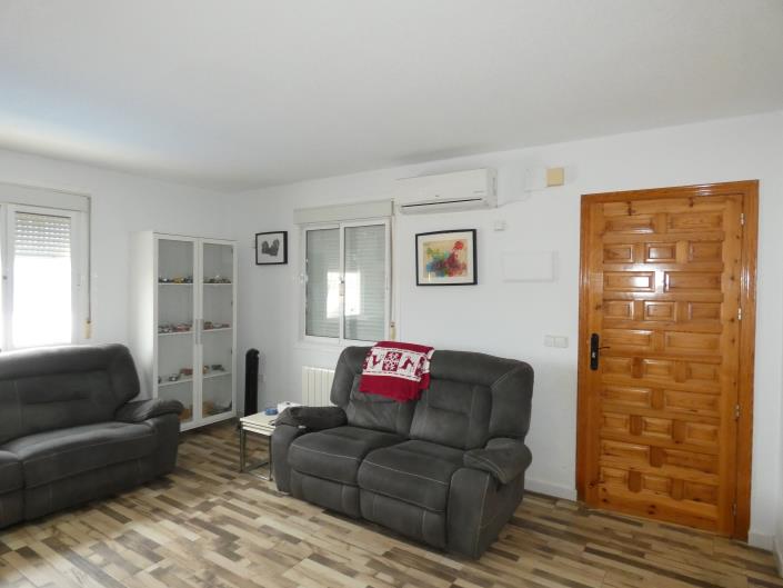 Image No.11-2 Bed Villa / Detached for sale