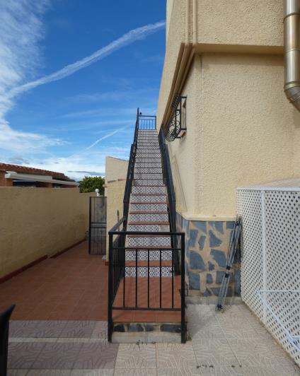 Image No.27-2 Bed Villa / Detached for sale