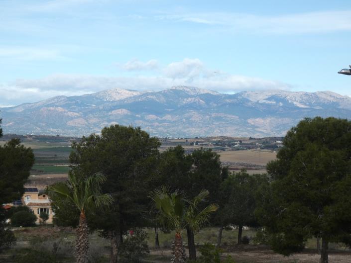 Image No.32-2 Bed Villa / Detached for sale