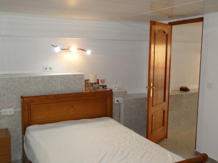 Image No.41-2 Bed Villa / Detached for sale