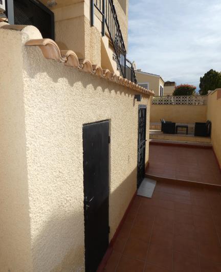 Image No.44-2 Bed Villa / Detached for sale