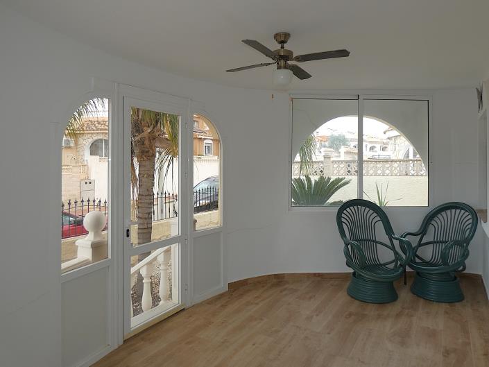 Image No.6-3 Bed Villa / Detached for sale