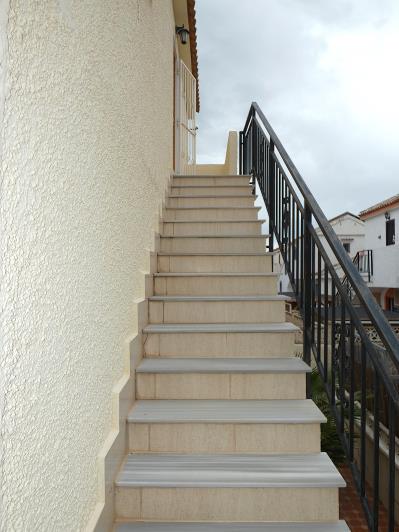 Image No.32-3 Bed Villa / Detached for sale