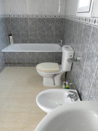 Image No.39-3 Bed Villa / Detached for sale