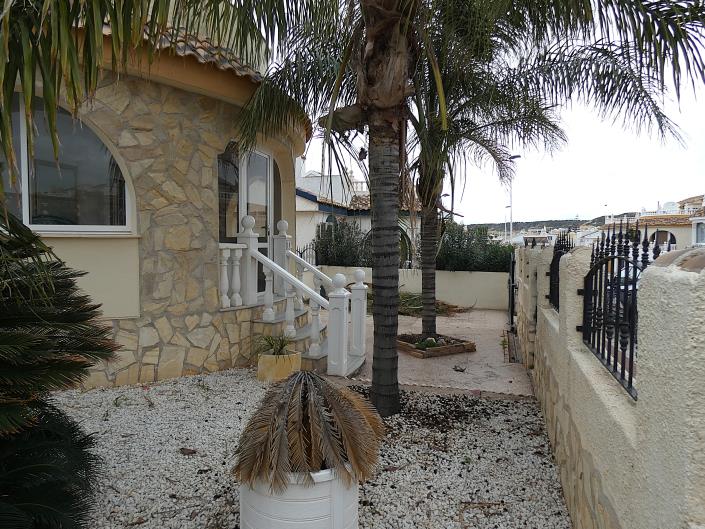 Image No.52-3 Bed Villa / Detached for sale