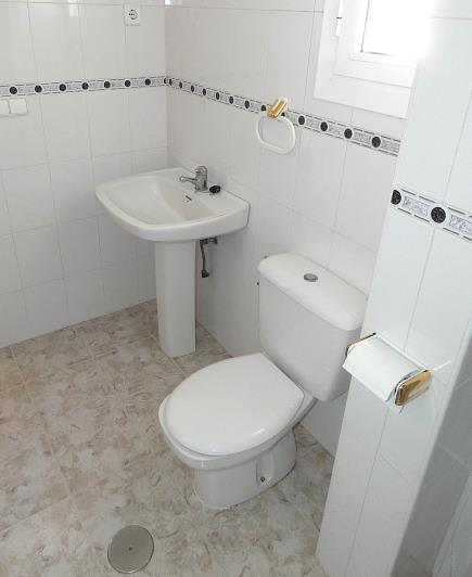 Image No.23-3 Bed Villa / Detached for sale