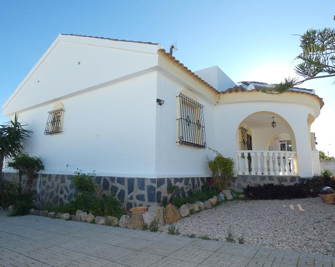 Image No.54-3 Bed Villa / Detached for sale