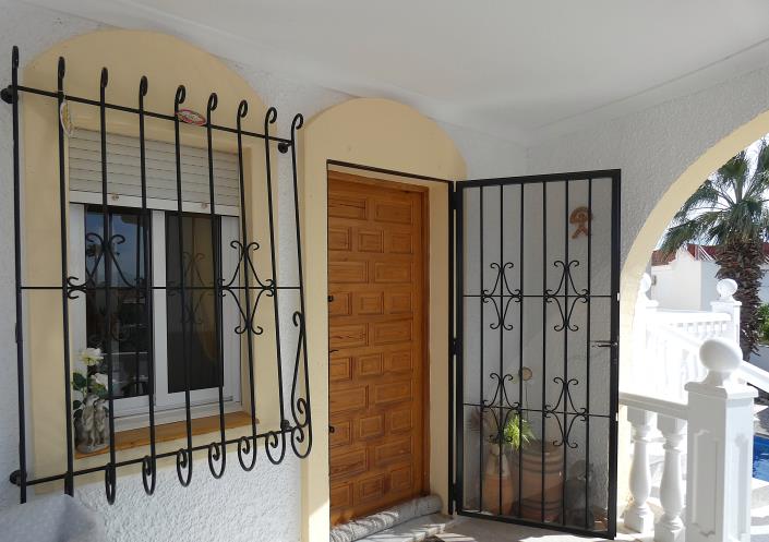 Image No.8-3 Bed Villa / Detached for sale