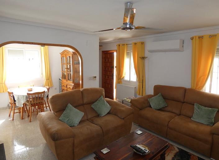 Image No.10-3 Bed Villa / Detached for sale