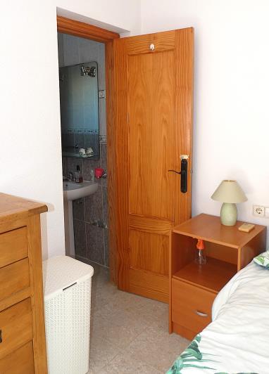 Image No.26-3 Bed Villa / Detached for sale