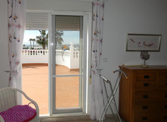 Image No.29-3 Bed Villa / Detached for sale