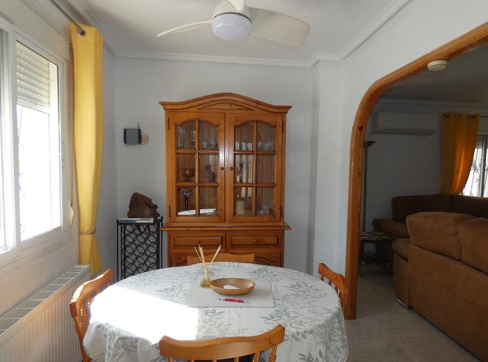 Image No.38-3 Bed Villa / Detached for sale