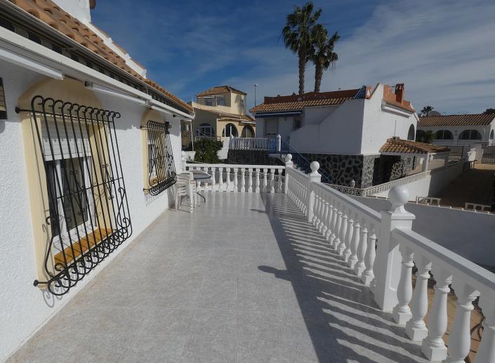 Image No.44-3 Bed Villa / Detached for sale