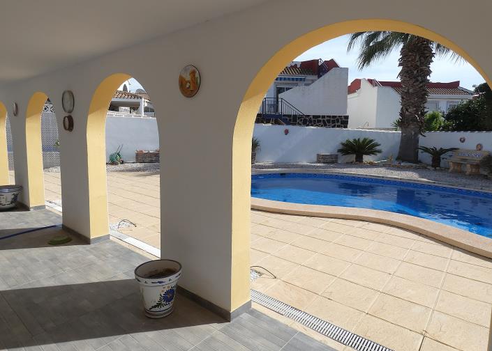 Image No.53-3 Bed Villa / Detached for sale
