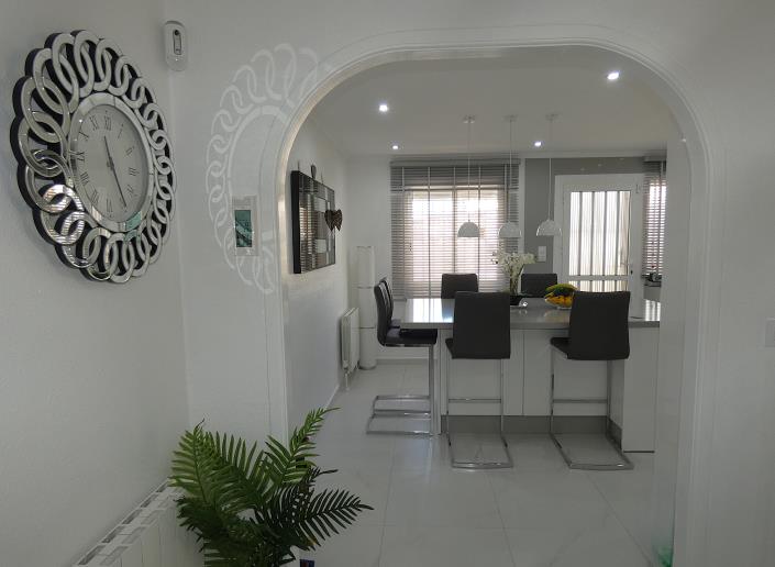 Image No.29-3 Bed Villa / Detached for sale