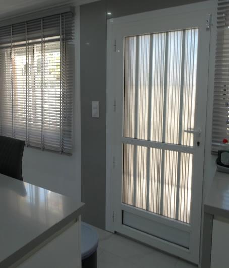 Image No.35-3 Bed Villa / Detached for sale