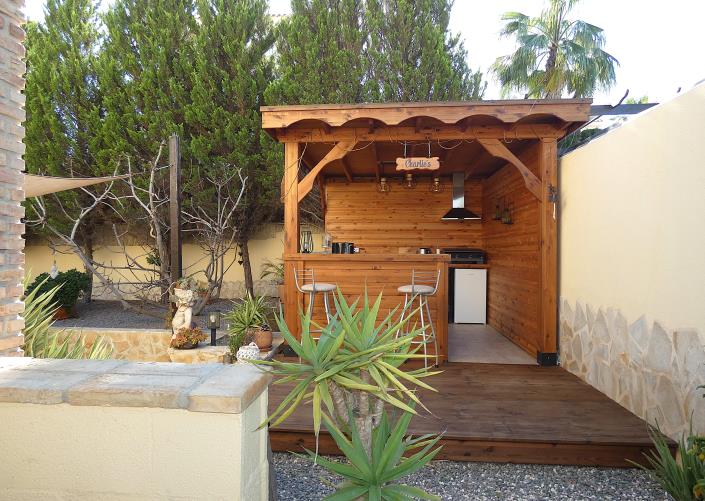 Image No.37-3 Bed Villa / Detached for sale